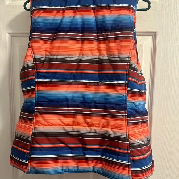Women’s Ariat reversible vest - Picture 8 of 13